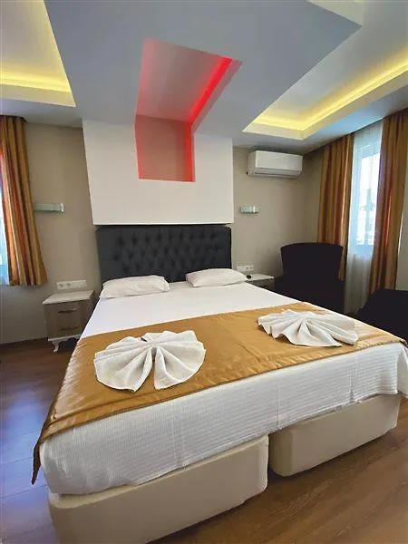 Arya Hotel İçmeler Turecko