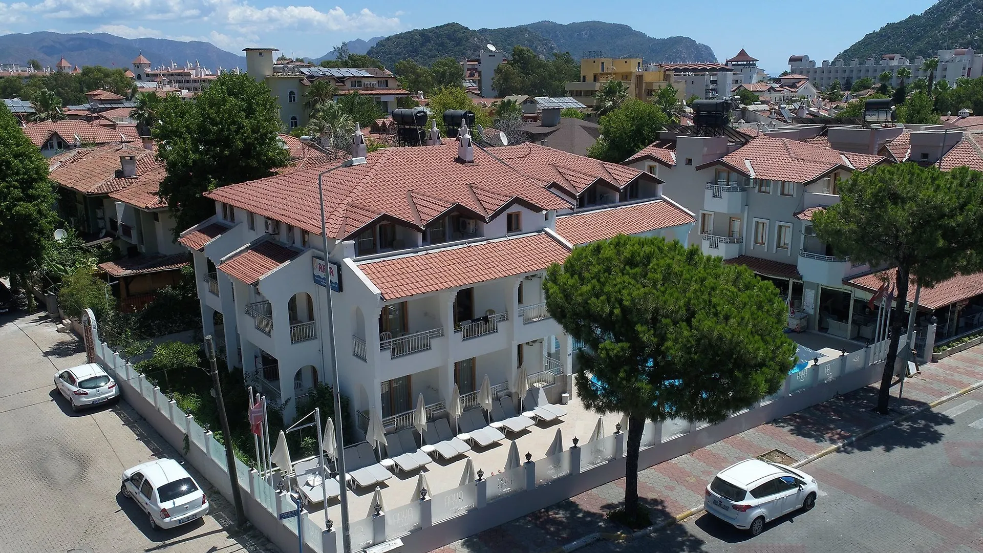 Arya Hotel İçmeler