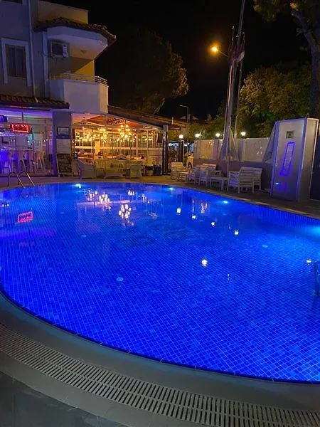 Arya Hotel イチュメレール
