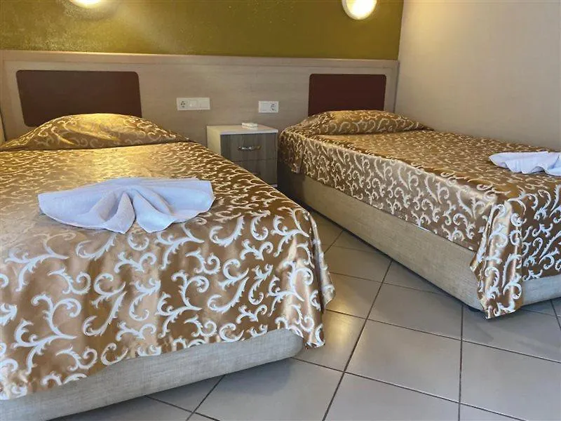 Arya Hotel イチュメレール