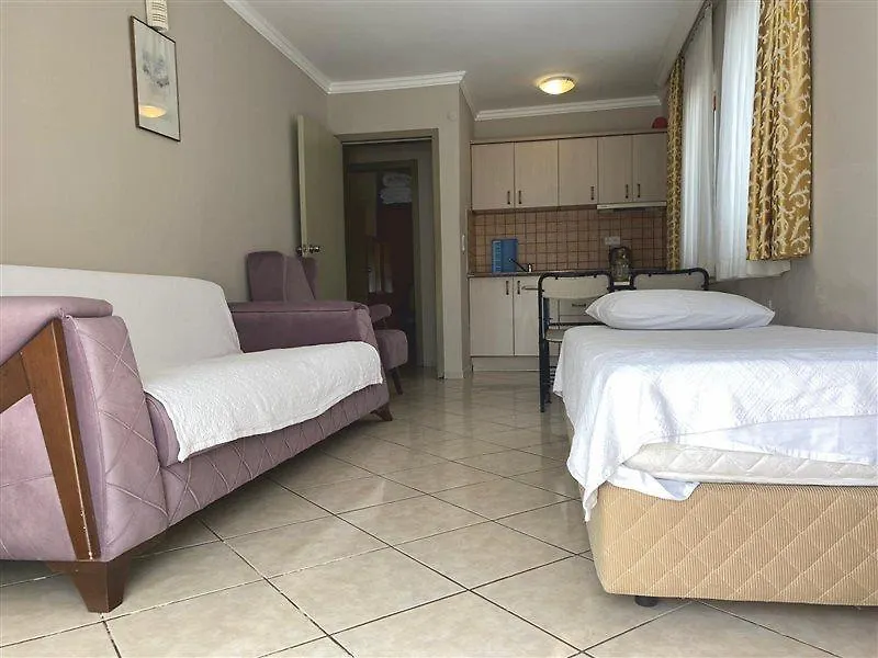Arya Hotel イチュメレール