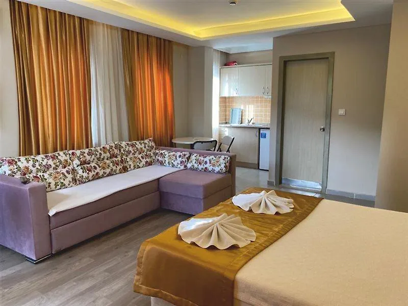 Arya Hotel イチュメレール